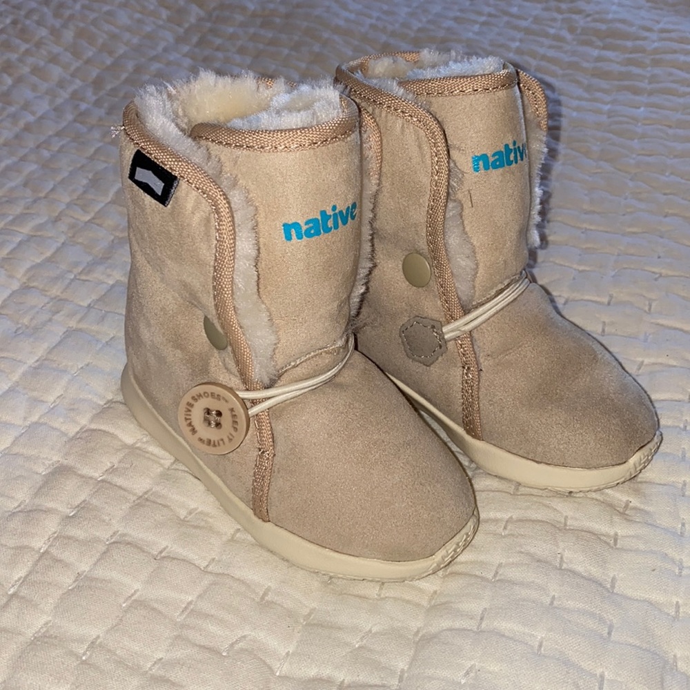 Native Lambskin lined boots